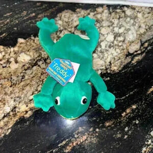Collector’s choice “Freddy” Green Plush Frog Stuffed Animal Toy One Size